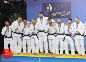 Муса Могушков в составе Российской сборной стал серебряным медалистам командного турнира Чемпионата Европы